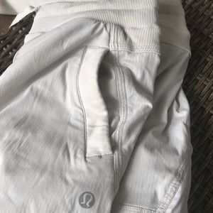 Lululemon Dance Studio Crops, size 4